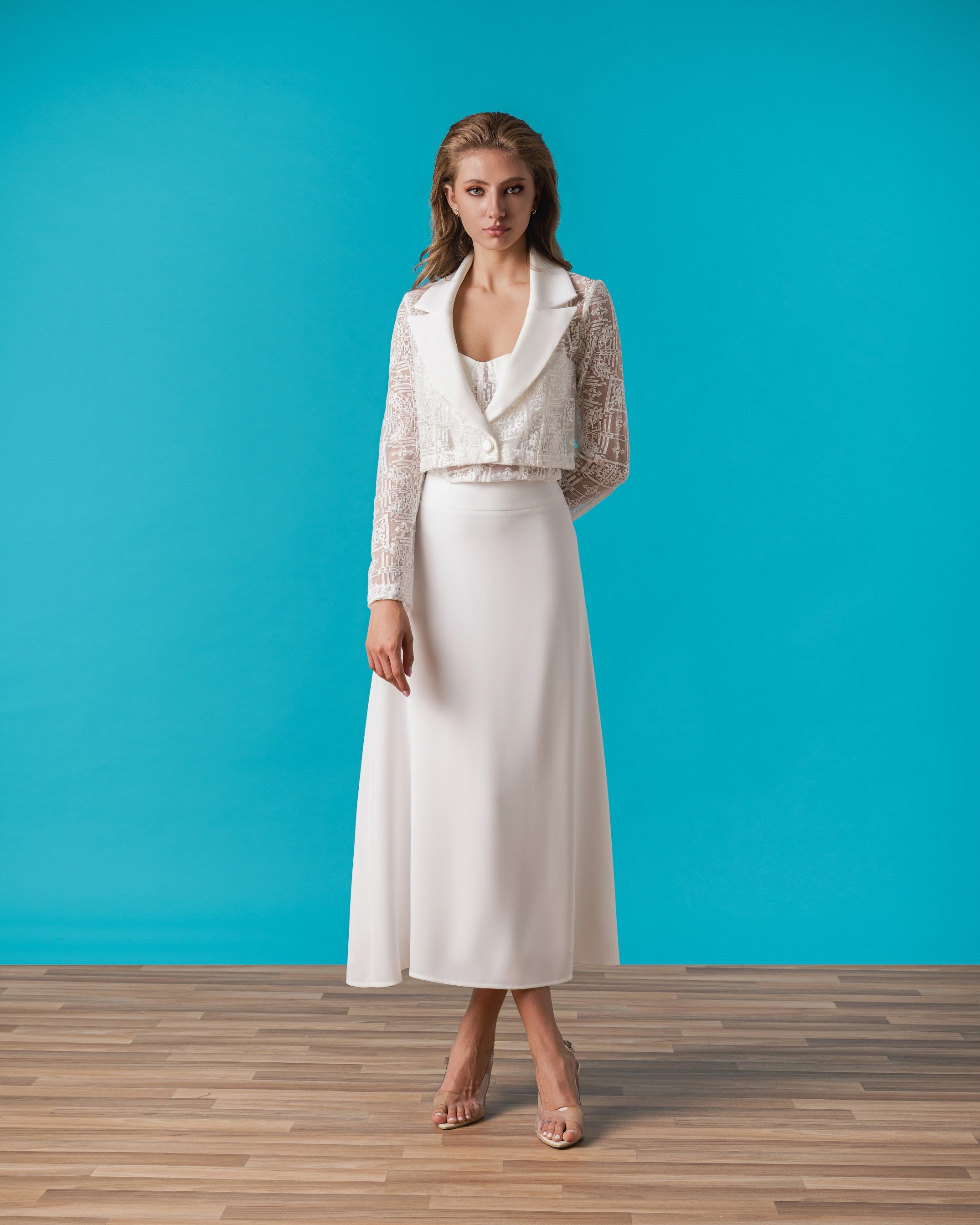 Short Waist White Set