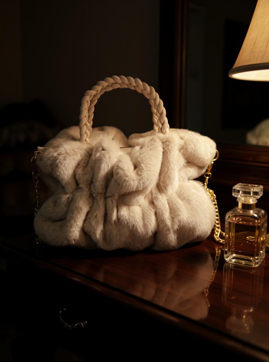 Fur Cloud Bag